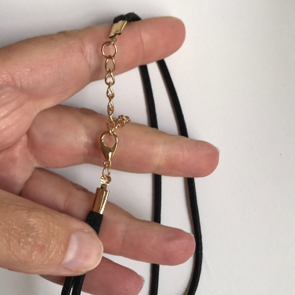 Girls Choker Necklace - Picture 3 of 4